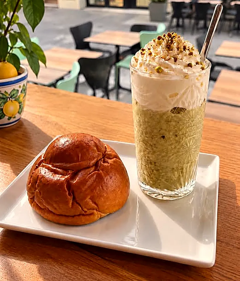 Granita pistache et brioche